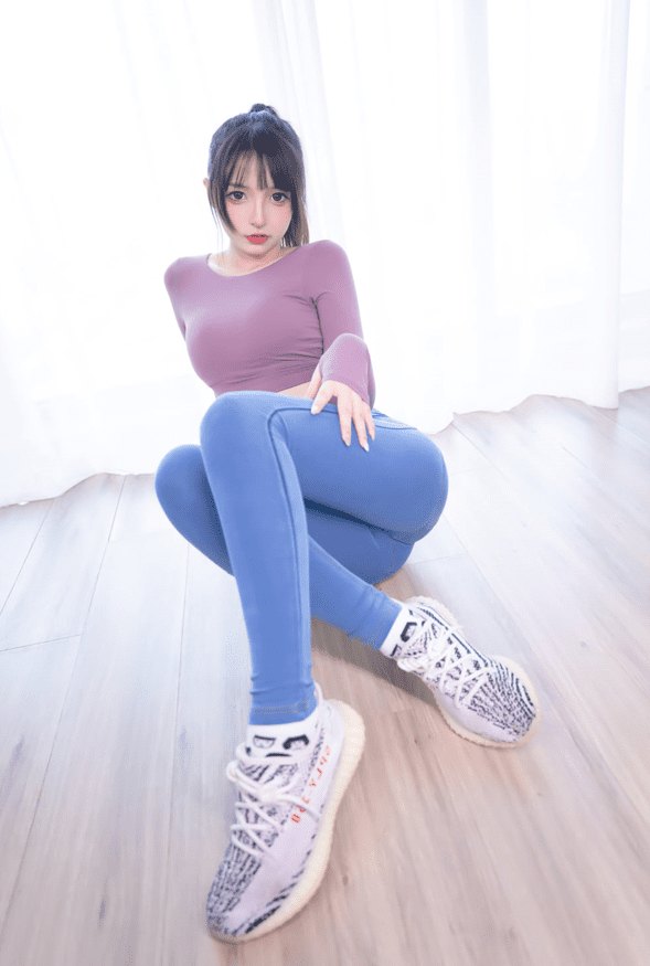神楽坂真冬–牛仔狂热