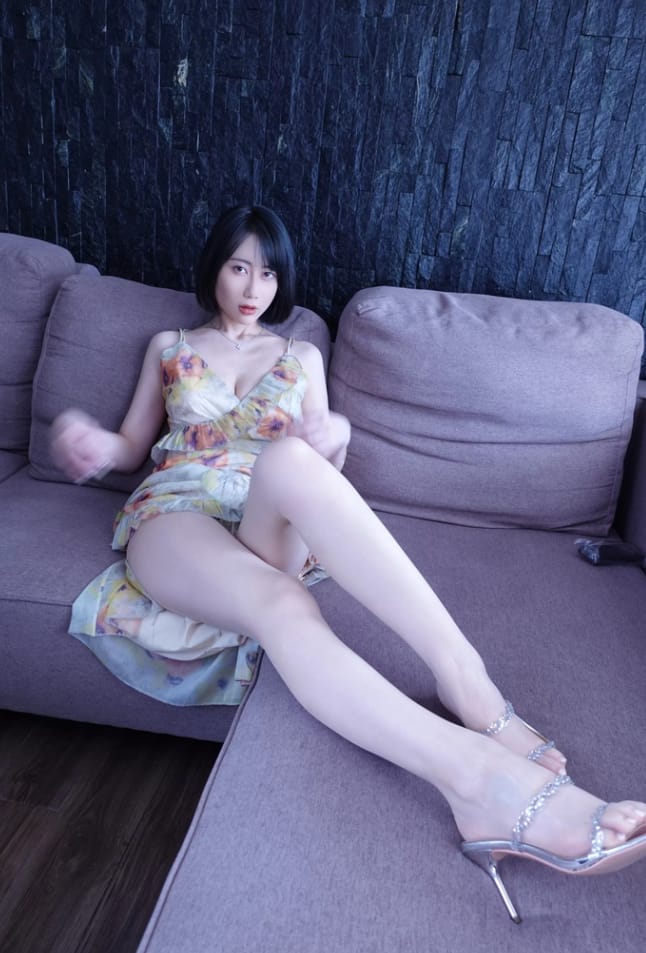 【微-密】郑瑞妤-碎花裙加豹纹内内
