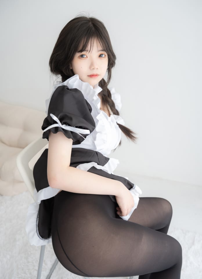 紧急企划 内部 奶昔 – 黑丝女仆