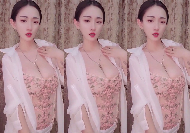 抖音快手Tik Tok一只小球球订制抖胸福利合集预览图 2 抖音快手Tik Tok一只小球球订制抖胸福利合集预览图 2