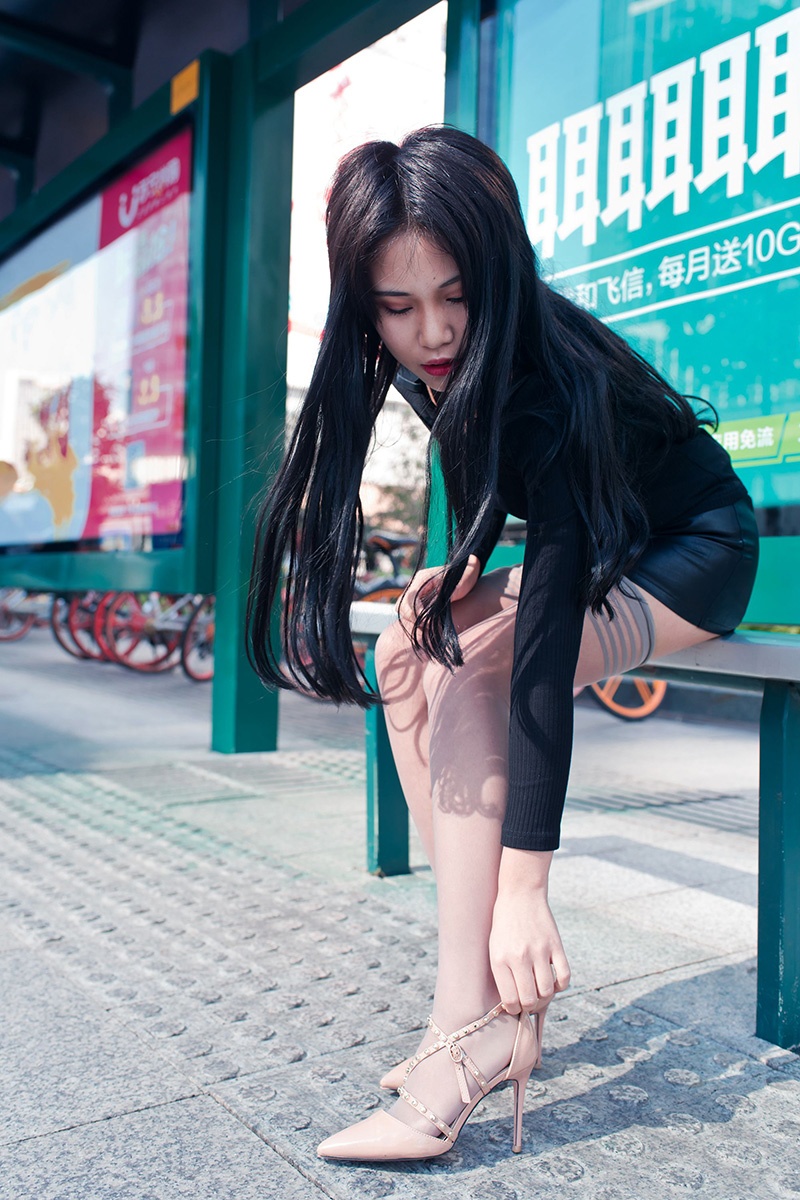 66.皮短裙高跟美女图片视频预览图 2 66.皮短裙高跟美女图片视频预览图 2