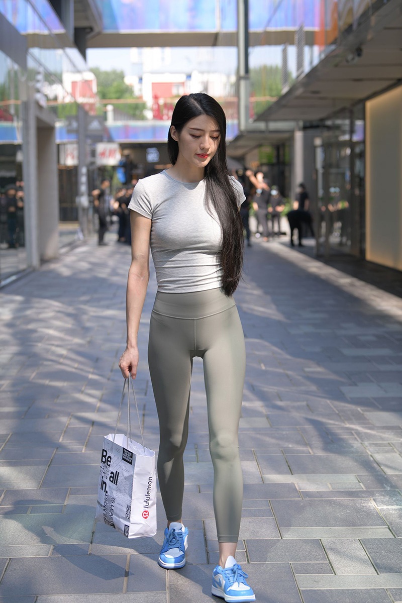 827.好久不见图片视频预览图 3 827.好久不见图片视频预览图 3
