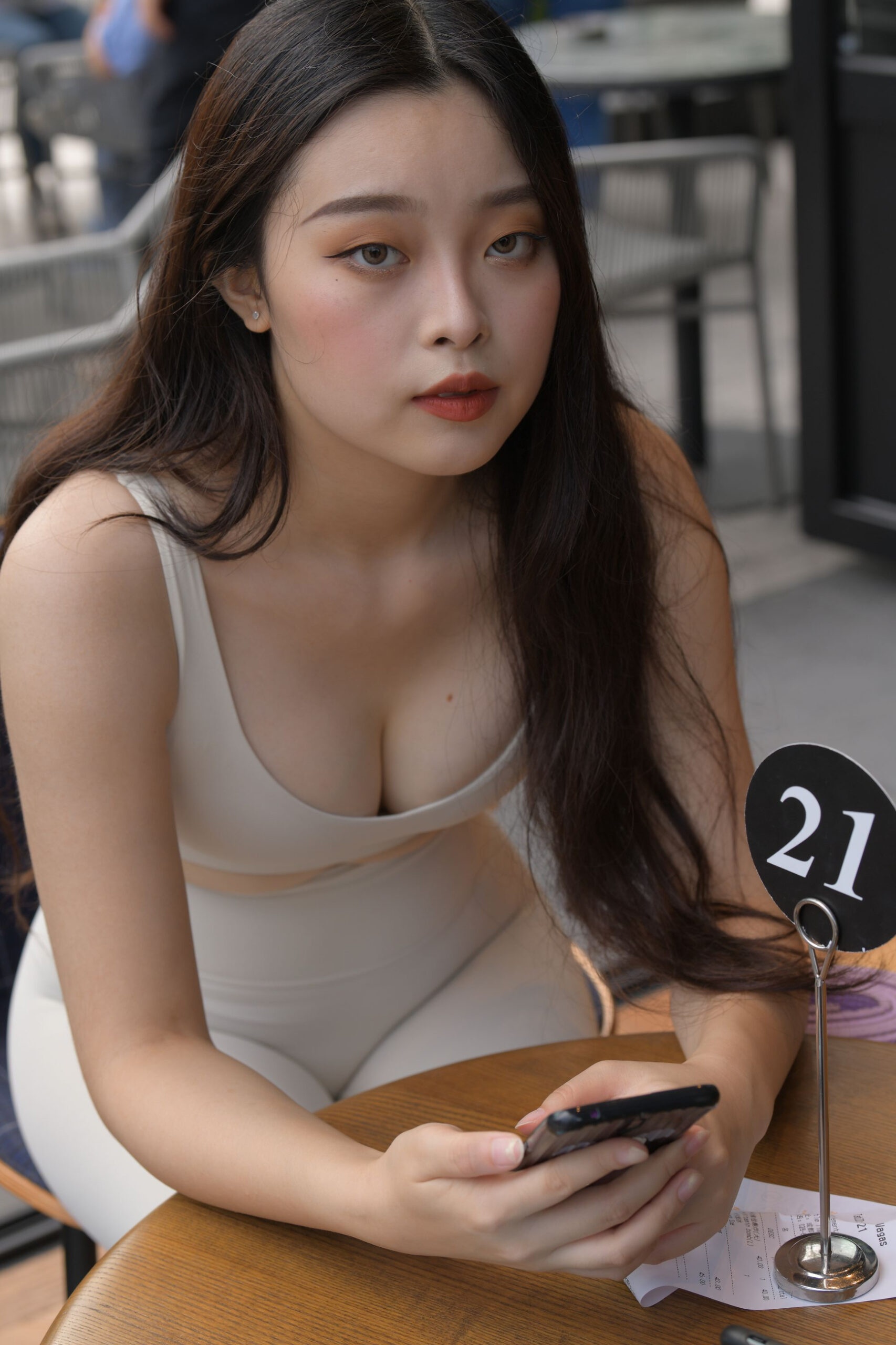 447.裸色瑜伽裤美女图片视频预览图 3 447.裸色瑜伽裤美女图片视频预览图 3