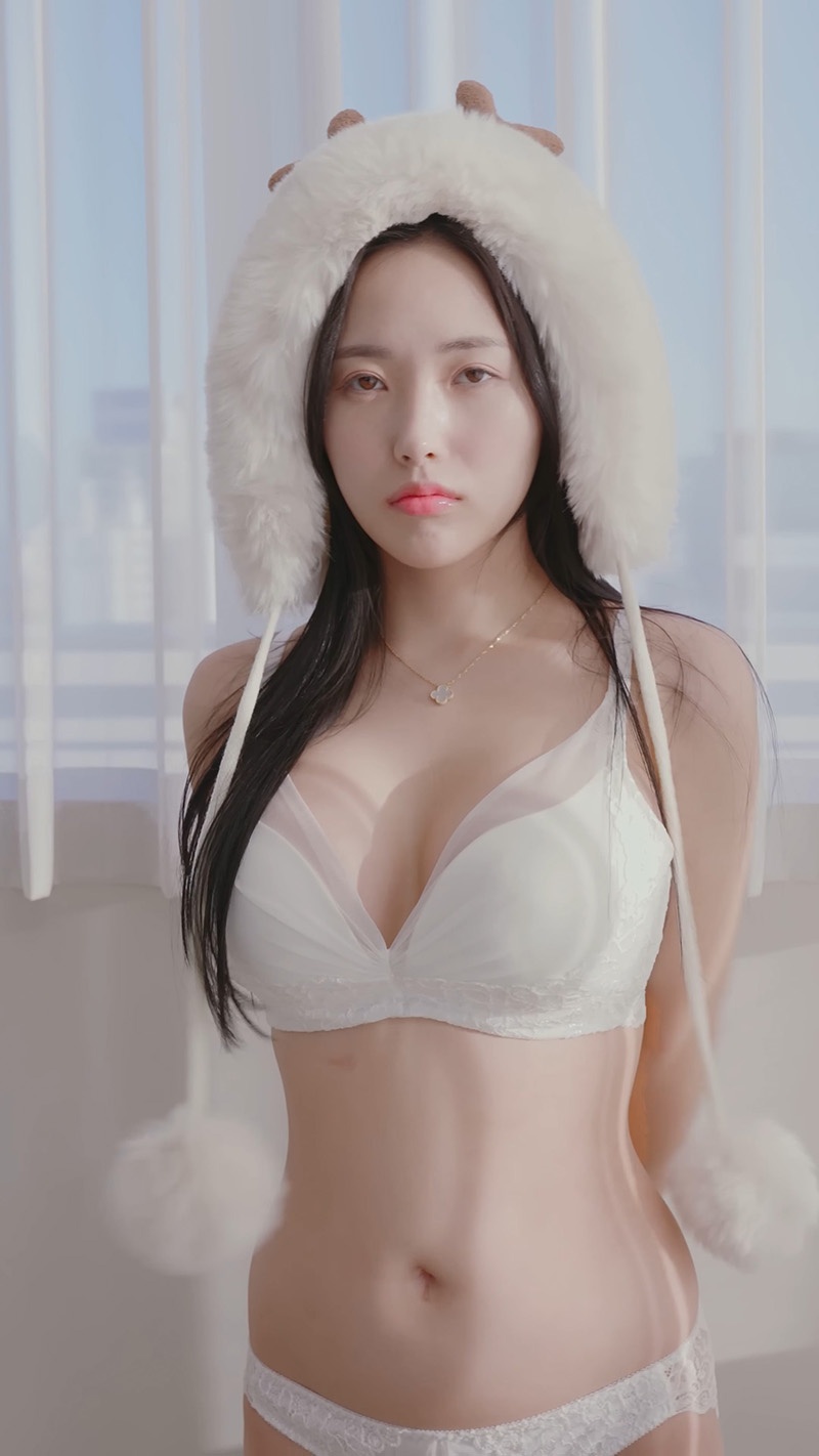 Lookbook时装秀模特妍花yeonhwa白色圣诞男心狙击内衣预览图 4 Lookbook时装秀模特妍花yeonhwa白色圣诞男心狙击内衣预览图 4