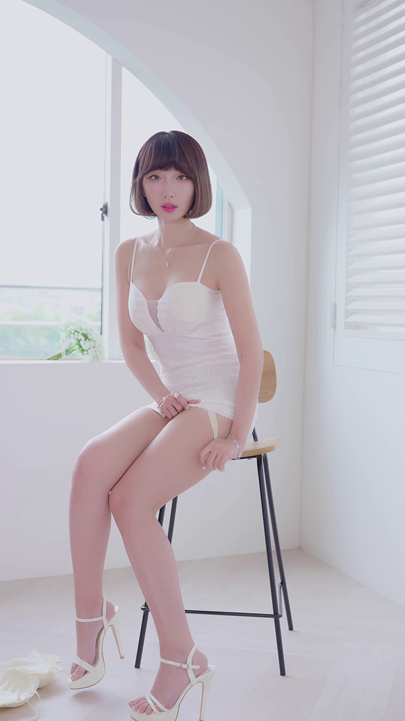 lookbook竖版拍摄白色内衣装室内拍摄预览图 3 lookbook竖版拍摄白色内衣装室内拍摄预览图 3