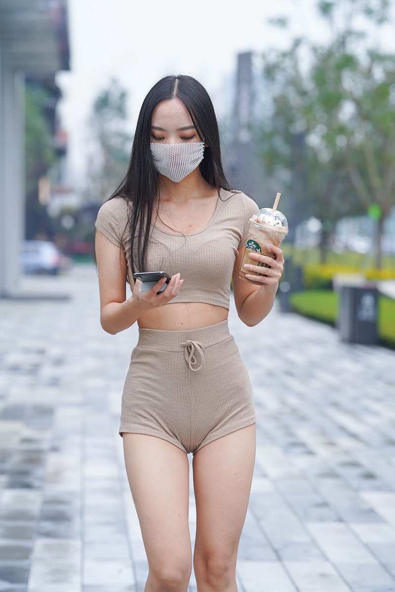 688.慵懒的下午图片视频预览图 3 688.慵懒的下午图片视频预览图 3