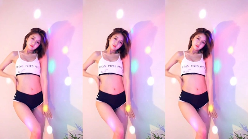 韩国美女主播BJ徐雅性感热舞合集预览图 5 韩国美女主播BJ徐雅性感热舞合集预览图 5