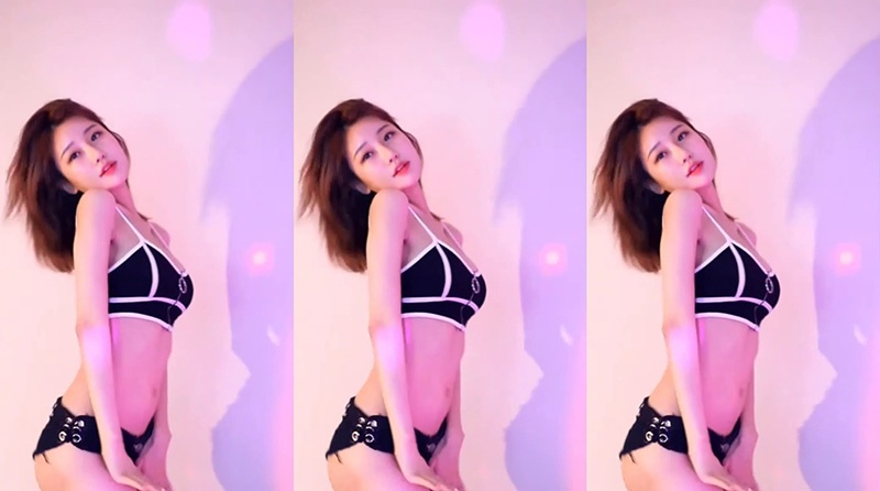 韩国美女主播BJ徐雅性感热舞合集预览图 6 韩国美女主播BJ徐雅性感热舞合集预览图 6