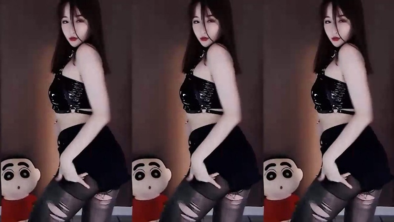 虎牙直播李妍霏小号热舞合集预览图 1 虎牙直播李妍霏小号热舞合集预览图 1