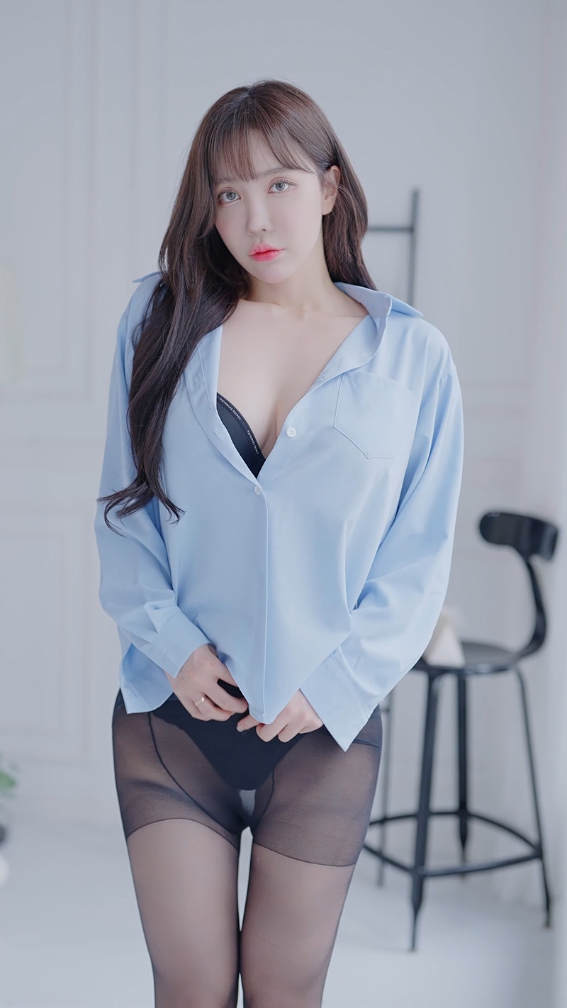 Lookbook时装秀韩国模特男士浪漫衬衫丝袜内衣试穿预览图 3 Lookbook时装秀韩国模特男士浪漫衬衫丝袜内衣试穿预览图 3