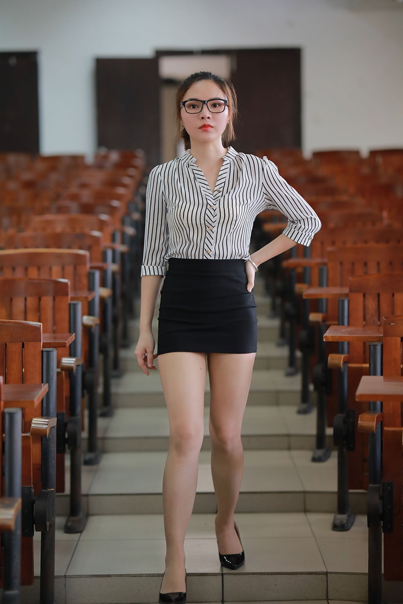 135.大学自习室的故事图片视频预览图 2 135.大学自习室的故事图片视频预览图 2