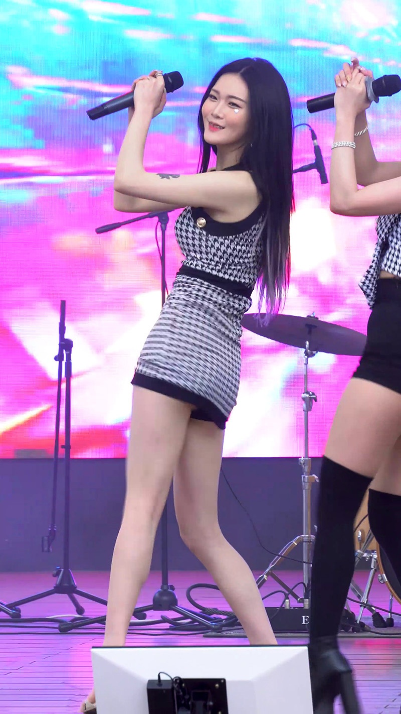 韩国女团Girlcrush Hayun 221015扭胯预览图 3 韩国女团Girlcrush Hayun 221015扭胯预览图 3