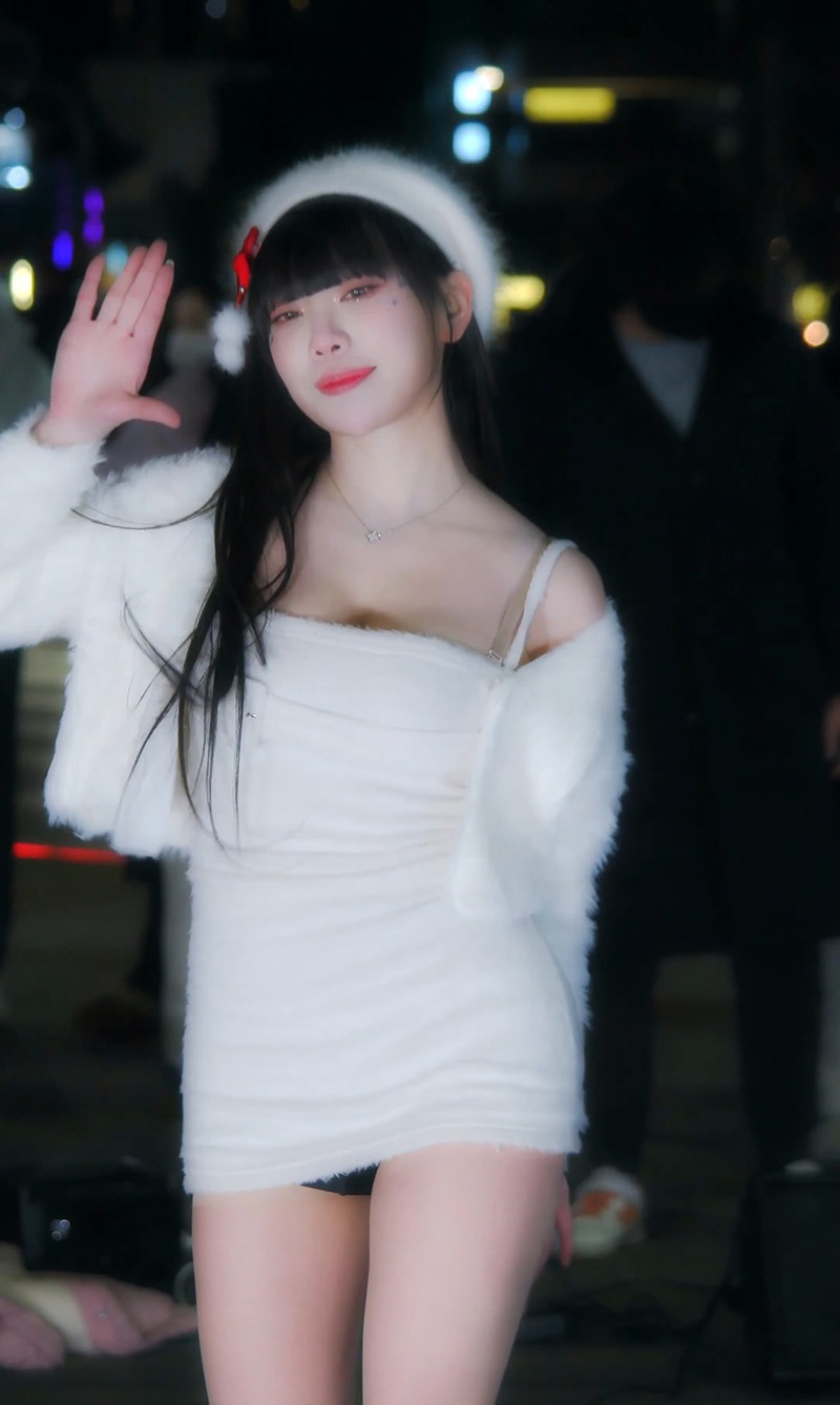 221224杨桃 (Dami) - T-ara-Bo Peep Bo Peep街头热舞预览图 2 221224杨桃 (Dami) - T-ara-Bo Peep Bo Peep街头热舞预览图 2