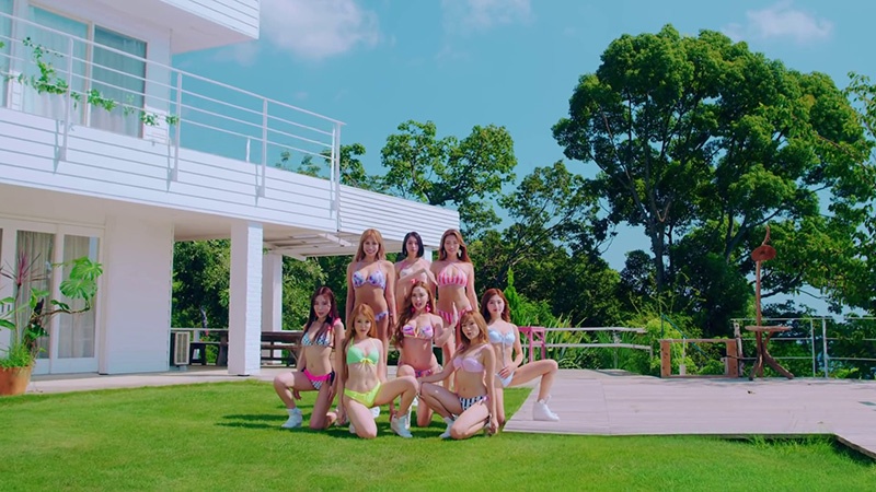 CYBERJAPAN DANCERS又酷又H比基尼MV「ASOBO-YO!」预览图 3 CYBERJAPAN DANCERS又酷又H比基尼MV「ASOBO-YO!」预览图 3