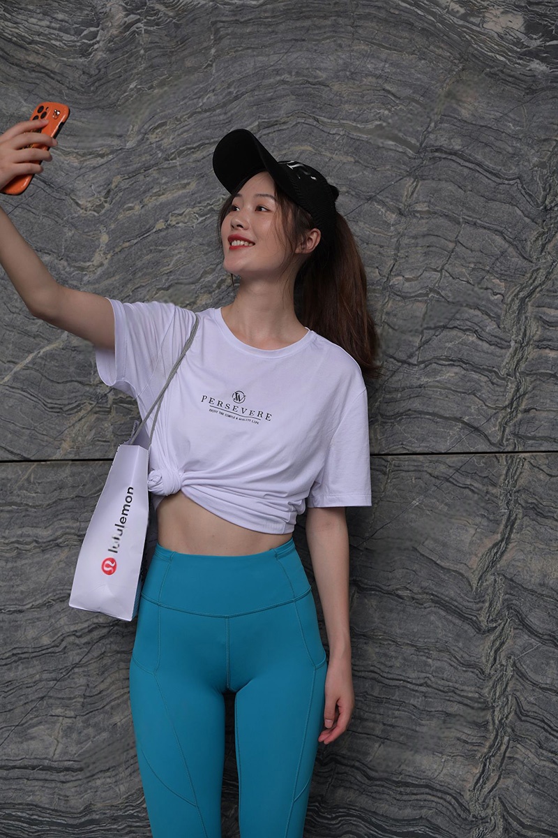 699.蓝色瑜伽裤小姐姐图片视频预览图 3 699.蓝色瑜伽裤小姐姐图片视频预览图 3