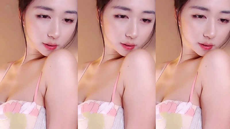 虎牙安妮清纯小短裙性感诱惑舞蹈2部预览图 2 虎牙安妮清纯小短裙性感诱惑舞蹈2部预览图 2