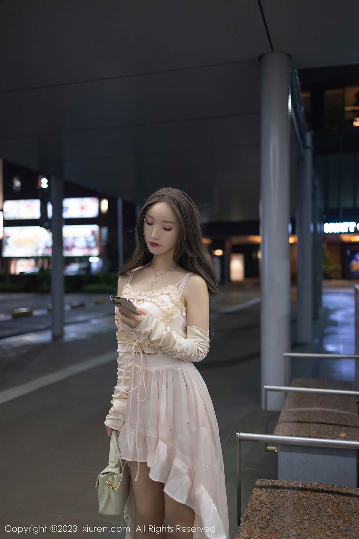 [Xiuren秀人网] NO.7702 杏子Yada