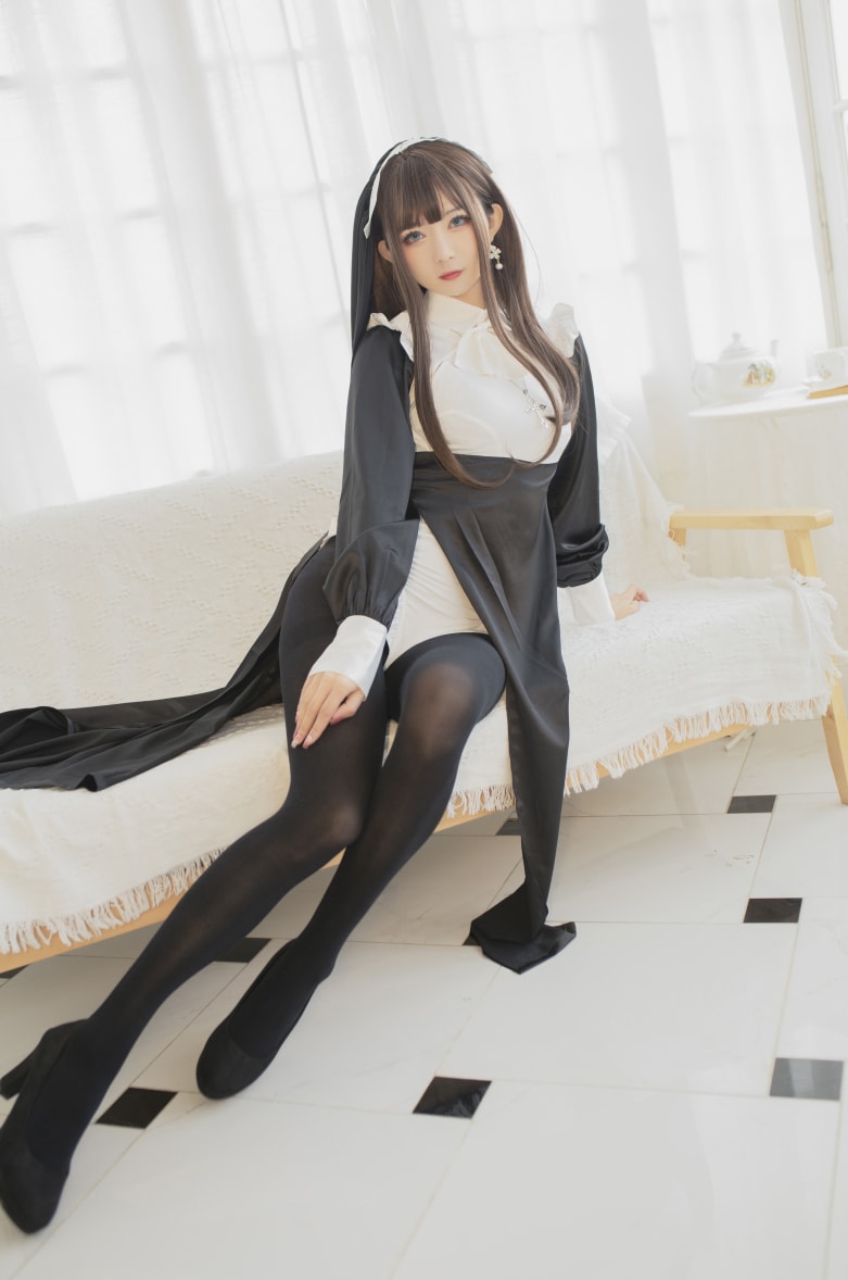 51酱 – NO.16 修女