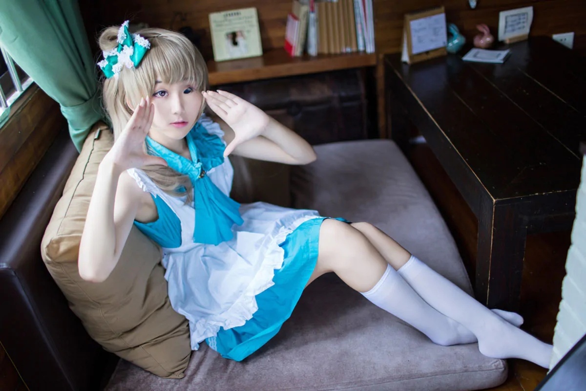浅野菌子COSPLAY写真作品合集预览图 1 浅野菌子COSPLAY写真作品合集预览图 1
