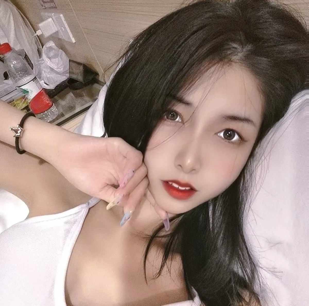 鱼鱼足影 – 全套足袜写真&视频预览图 6 鱼鱼足影 – 全套足袜写真&视频预览图 6